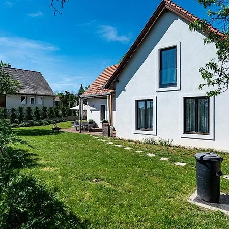 Dom wakacyjny Bella *