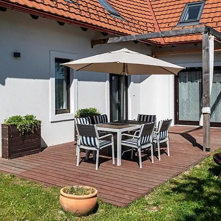 Dom wakacyjny Bella Köveskál